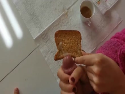 Colazione fette biscottate con lo SPERMA