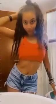 L'Italo Brasiliana Sara Santos video hot - YuVideos – Video e Film ...