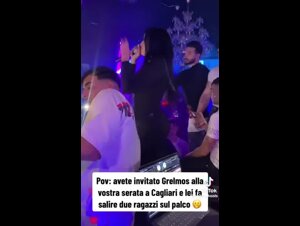 Grelmoss fa serata a Cagliari TikTok