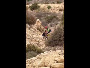 Ciclista beccato a farsi fare un pompino