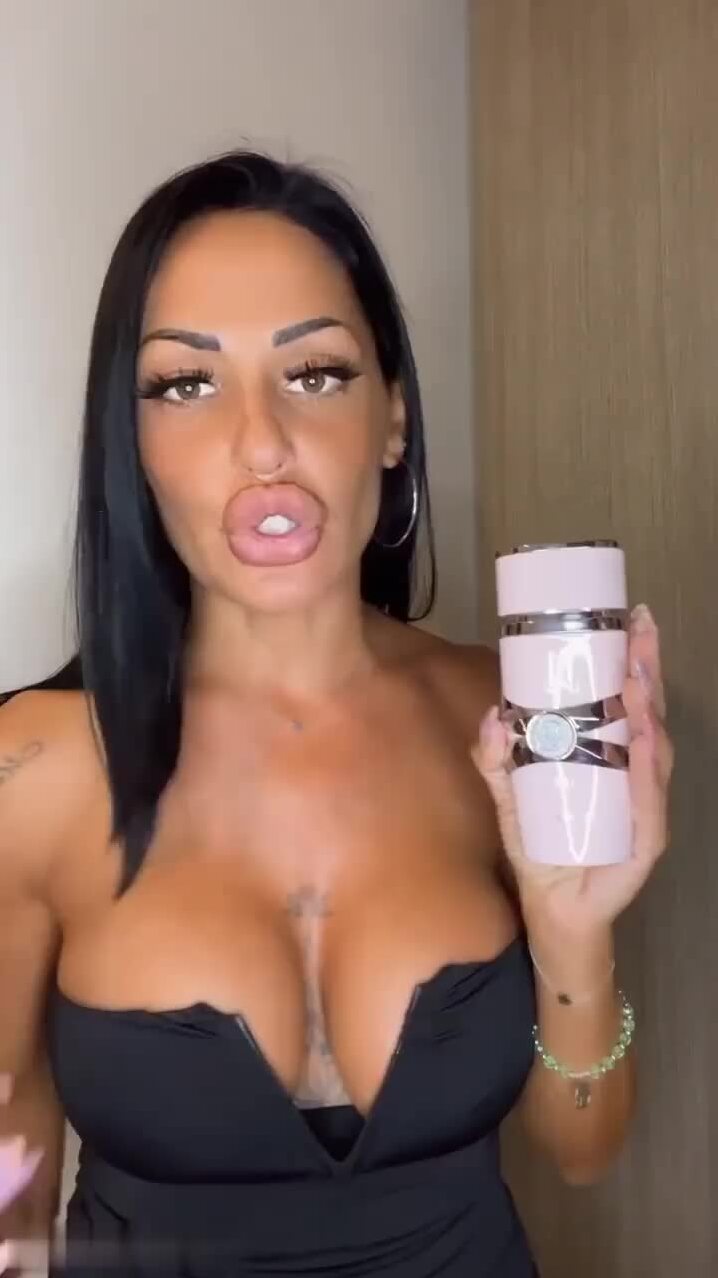Margot Profumi mamma casertana IG - Video e Film Porno Italiani Amatoriali  Gratis - YuVideos
