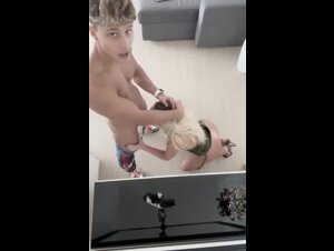 Thumb 7