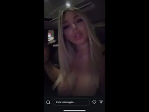 Teen napoletana tettona