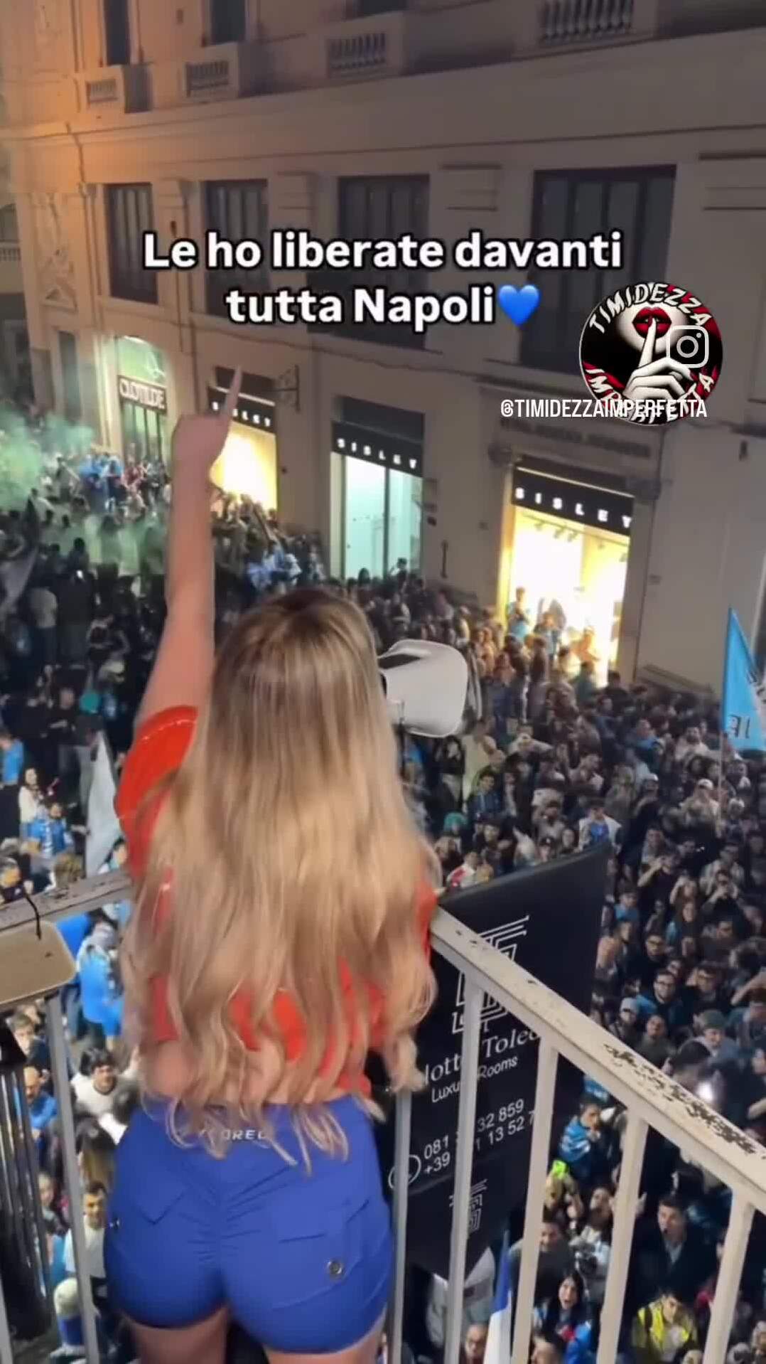 A glimpse of Krippy mami nuda