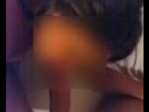 Mia moglie con il cazzo nella bocca