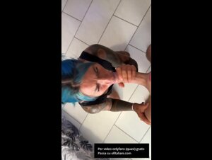 La puffa italiana mi spompina e ingoia