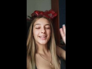 18enne si tocca e fa la maiala